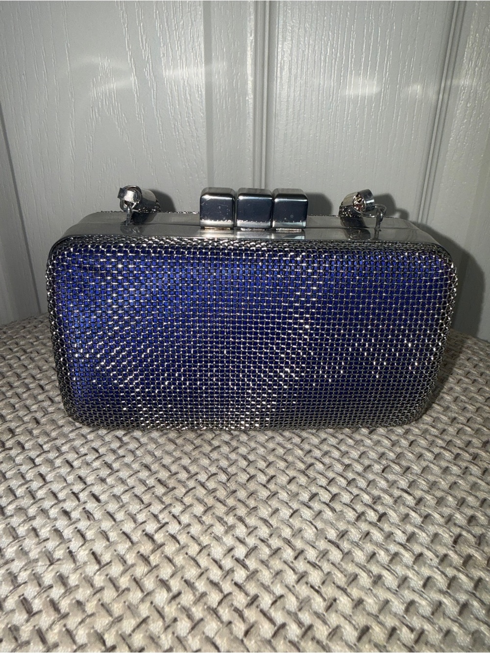BCBGMAXAZRIA Blue Metallic Clutch Silver Chain Strap Clasp Party Formal - Picture 4 of 7
